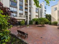 More Details about MLS # 424063229 : 152 LOMBARD STREET #209